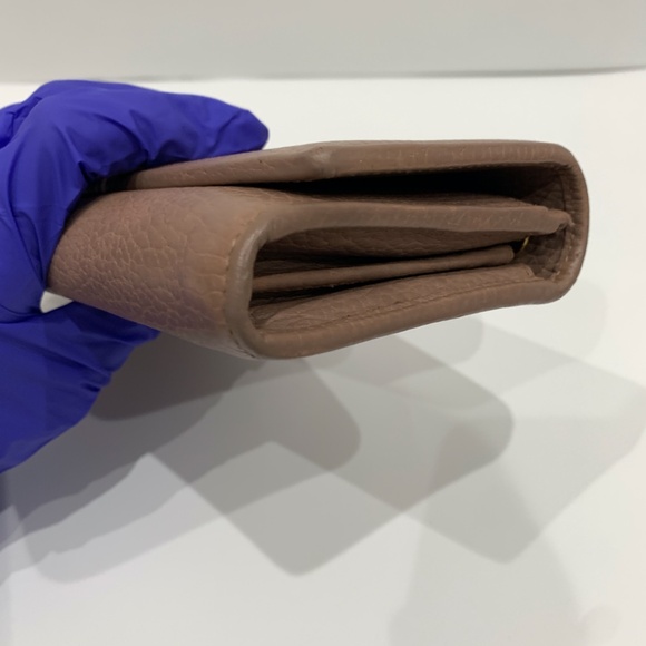 Gucci Pink Guccissima GG Clutch Sku#85436(Gently used,snap loose, missing strap) - Picture 5 of 15